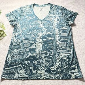 Under Armour Women’s XL Loose Fit V-Neck Short Sleeve Athletic Top Blue Print